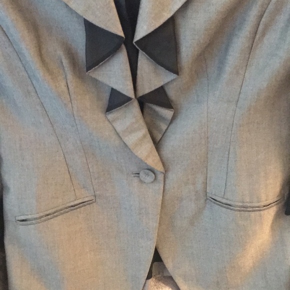 White/Black jacket - Picture 4 of 7